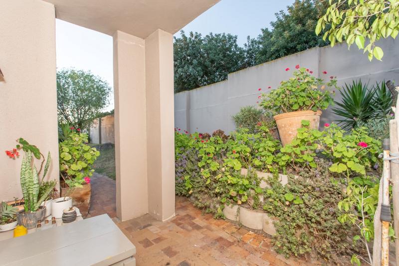 2 Bedroom Property for Sale in Tyger Valley Western Cape